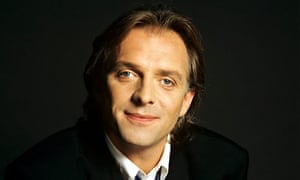 How tall is Rik Mayall?